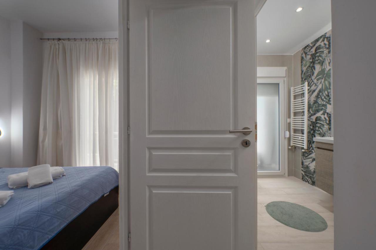 Kosmos Service Apartment City Center 3 With Additional Cost Parking Selanik Dış mekan fotoğraf