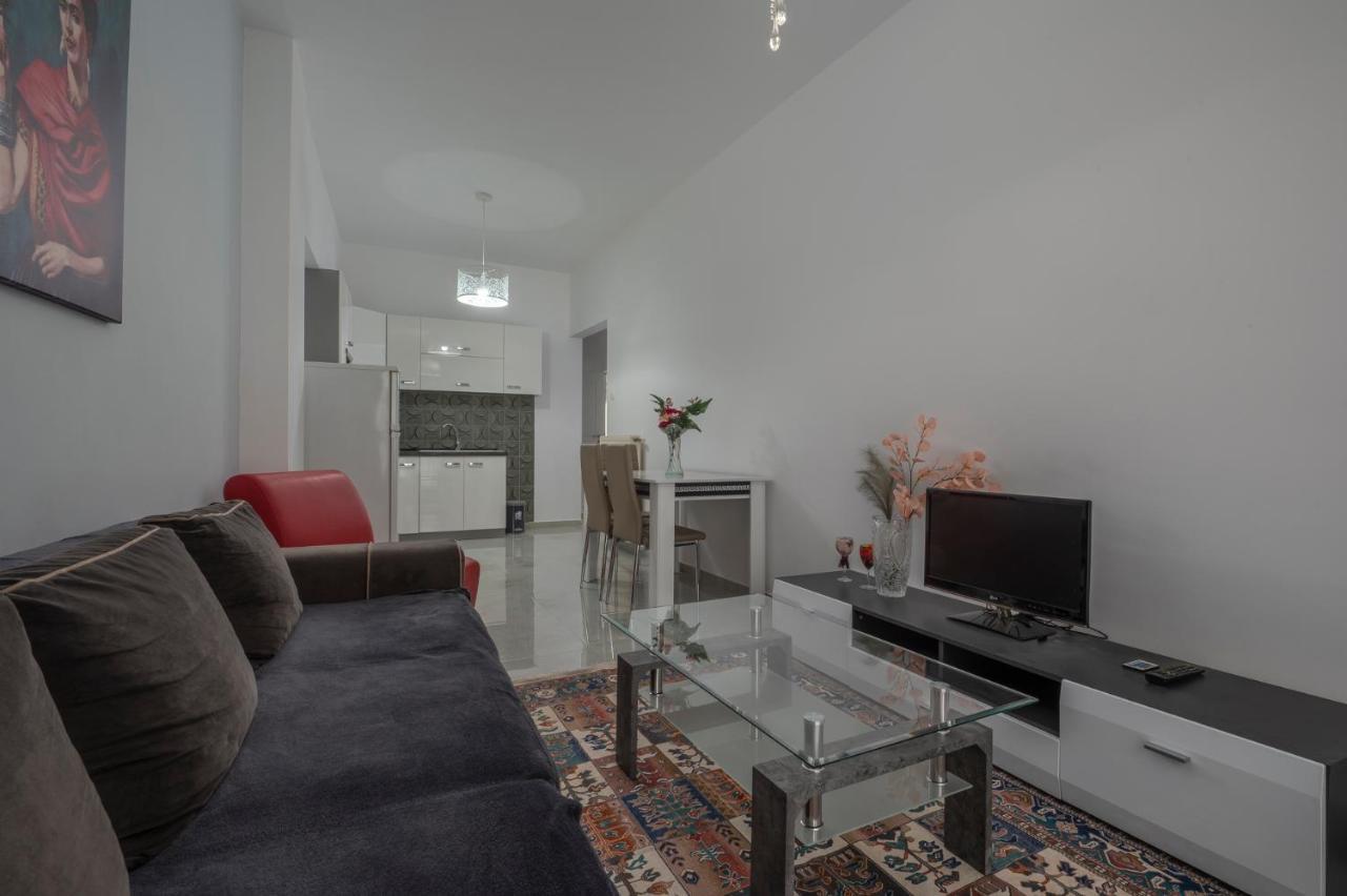 Kosmos Service Apartment City Center 3 With Additional Cost Parking Selanik Dış mekan fotoğraf